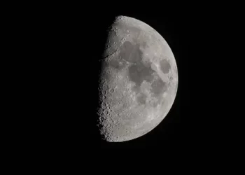 EL LADO OSCURO DE LA LUNA